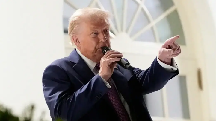 Ông Trump bác tin Mỹ sắp tấn công quân sự vào Venezuela